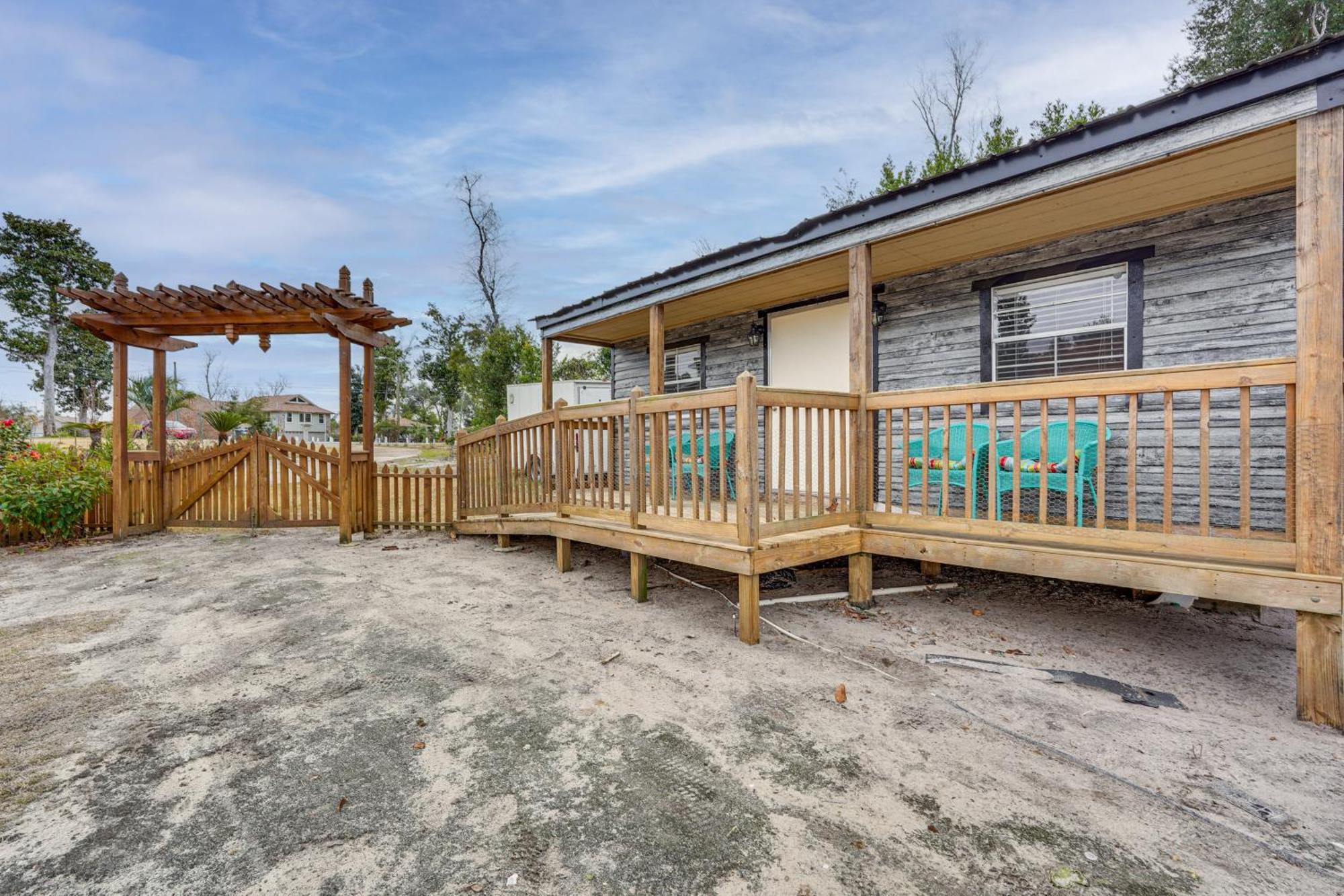 Lakefront Panama City Studio With Hot Tub Access Luaran gambar
